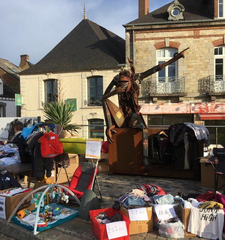 Vide grenier châteaubourg 2018