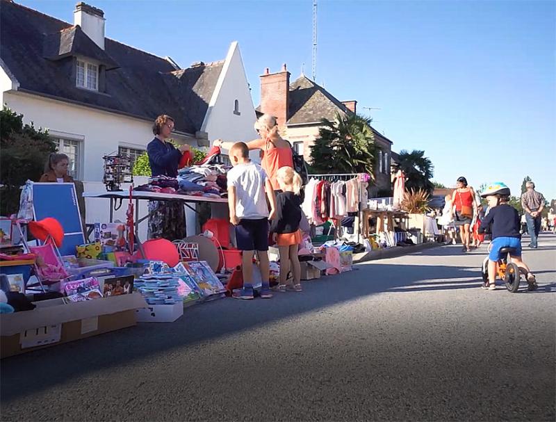 vide grenier chateaubourg