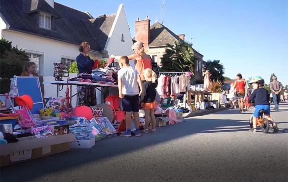 vide grenier chateaubourg