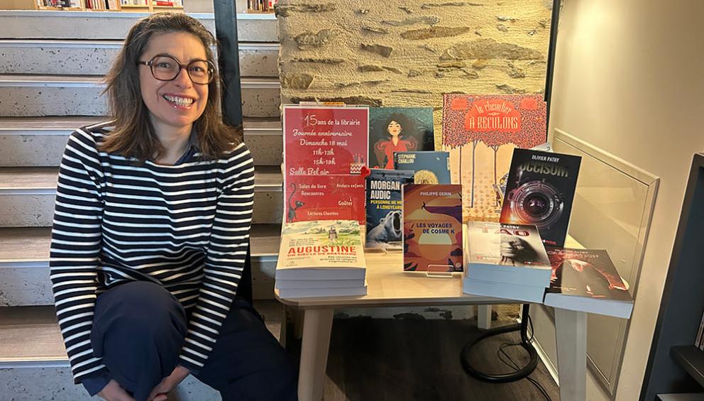 Un livre sur l'étagère