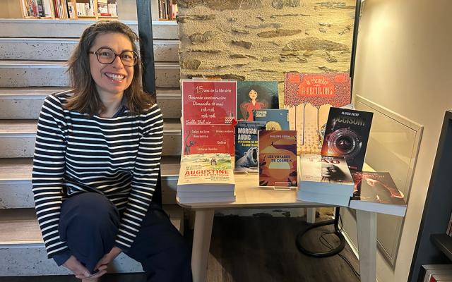 Un livre sur l'étagère